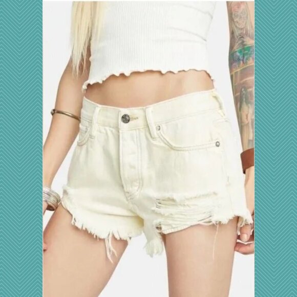 We The Free White Ivory Distressed High Rise Denim Shorts - Picture 1 of 7